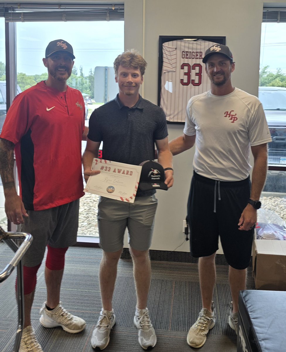 HTPacademy's tweet photo. This years 3️⃣3️⃣ Award and scholarship presented by the Tayven Geiger Foundation was given to HTP’s own 2025 grad @RyanCahoon26 today at the Academy‼️ Congrats Ryan, your work ethic and dedication to the game is unmatched 👏❤️#TG33 https://t.co/mqIRYxXPY8