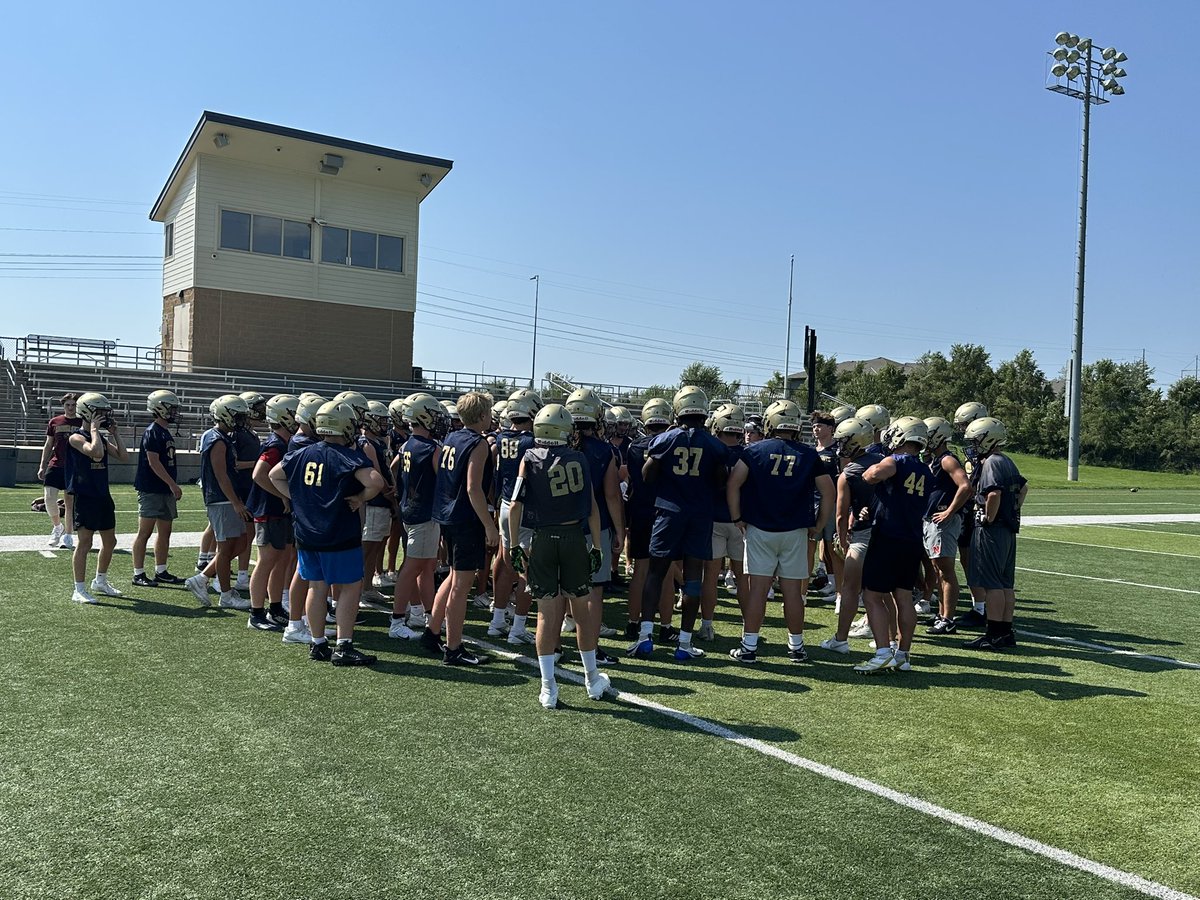 Thursday afternoon with <a href="/ElkhornSouthFB/">Elkhorn South Football</a>. 

#nebpreps