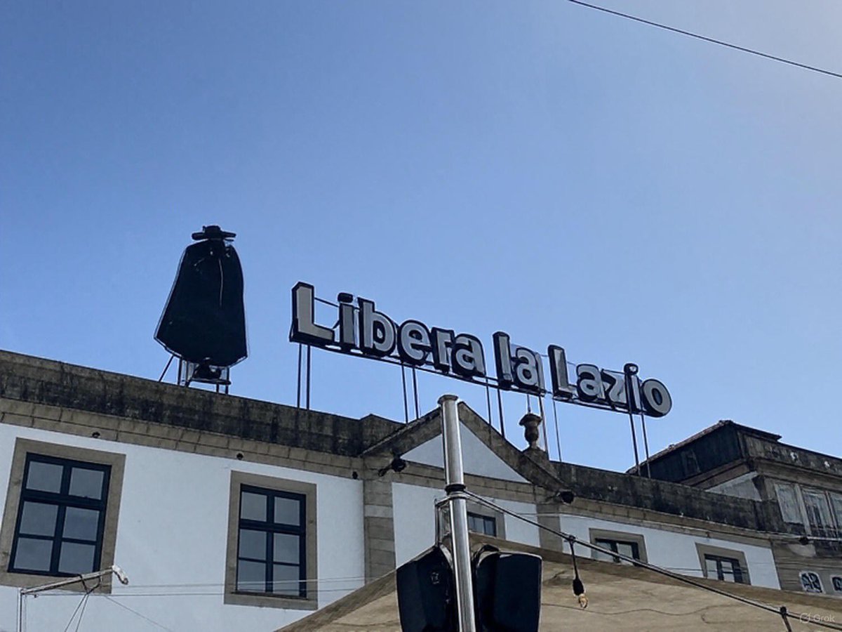 83_karlo's tweet photo. Anche da Porto
LIBERA LA LAZIO

#liberalalazio @OfficialSSLazio https://t.co/gVT6NGZbaH