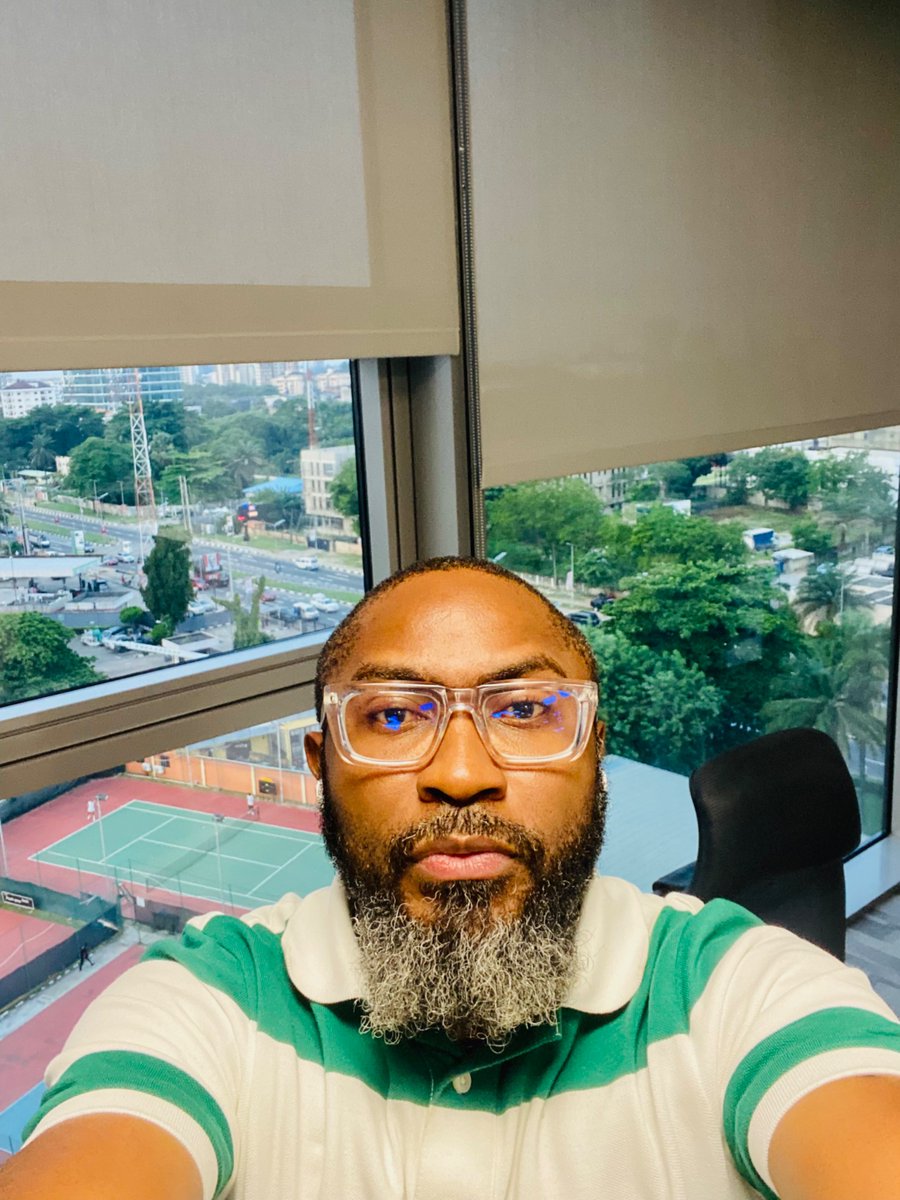 ubanwogu's tweet photo. Itβs been #45 oβclock!! π
#Birthdaybehaviour π
#Gratitude https://t.co/gyKDzOaT0E
