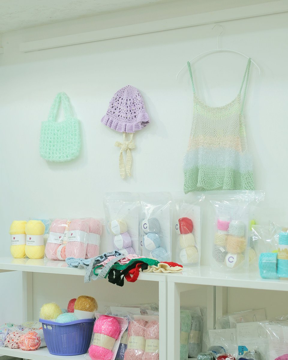 ほんじつ11:00-18:00🍫👡
ランチ休憩 13:30-14:30 🍙
韓国Knit Witさんfair開催中🇰🇷

<a href="/iiii_knit/">いしかわ ゆき</a> の
初心者さんにも
おすすめカールなキャミ
ニューカラー🙌

ペールトーン
ミントグリーン
ベビーピンクシルバー
かわいい１枚
糸をたくさん変えながら
編むのも楽しいですよ🩵
chocoshoe.net