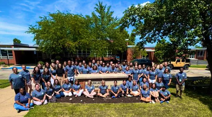 It was so great to see all of our Panthers at Meet the Teacher night!! We can’t wait for the first day of school on Tuesday!🍎