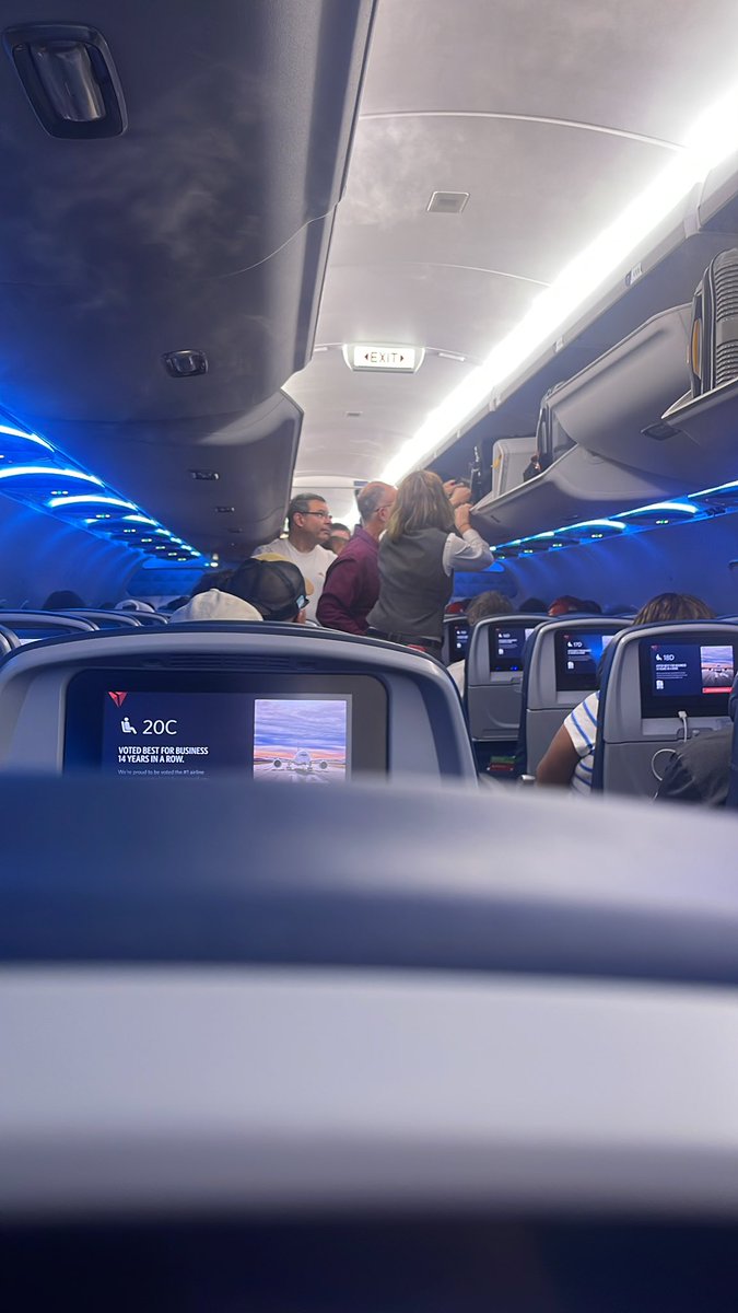 BoomerFNPayne's tweet image. Several delays, missed connection and switching airlines finally leaving Atlanta, Ga and headed to Hartford, CT.  #NotFirstClass