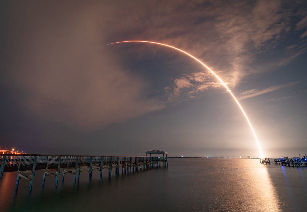 srimarella's tweet photo. Although i have witnessed numerous rocket launches lately, the thrill of capturing or seeing one never gets old. Every time, a crowd gathers,  and their excitement is infectious. Its fascinating to see one moment from many different perspectives 
@elonmusk @NASA  @SpaceX https://t.co/5IDkna1Dvj