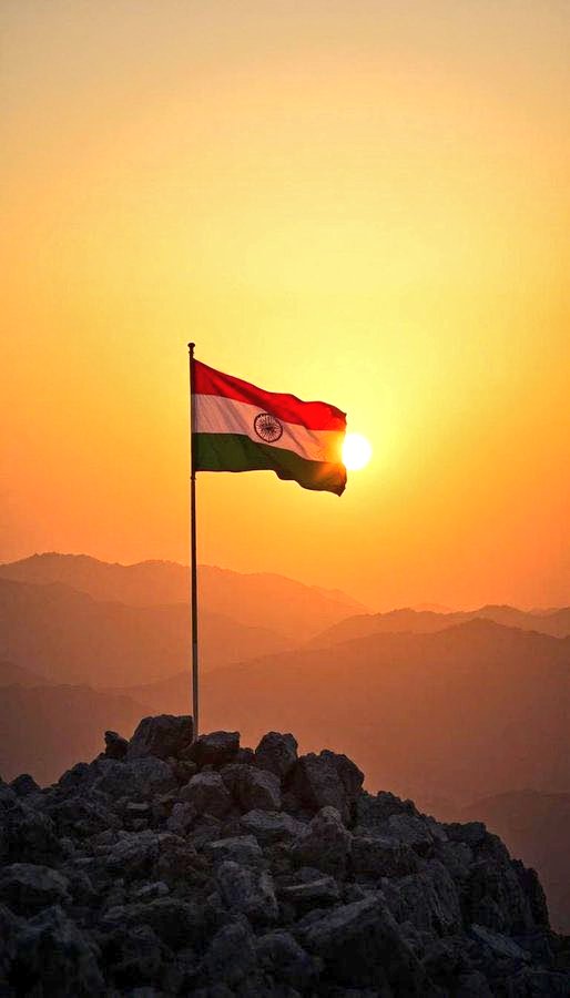 ssivanld's tweet photo. சக இந்தியர்கள் அனைவருக்கும் சுதந்திர தின வாழ்த்துக்கள் 🇮🇳
#வந்தேமாதரம் 
#ஜெய்ஹிந்த்
#IndependenceDay2025 https://t.co/iGxgLn6wlS