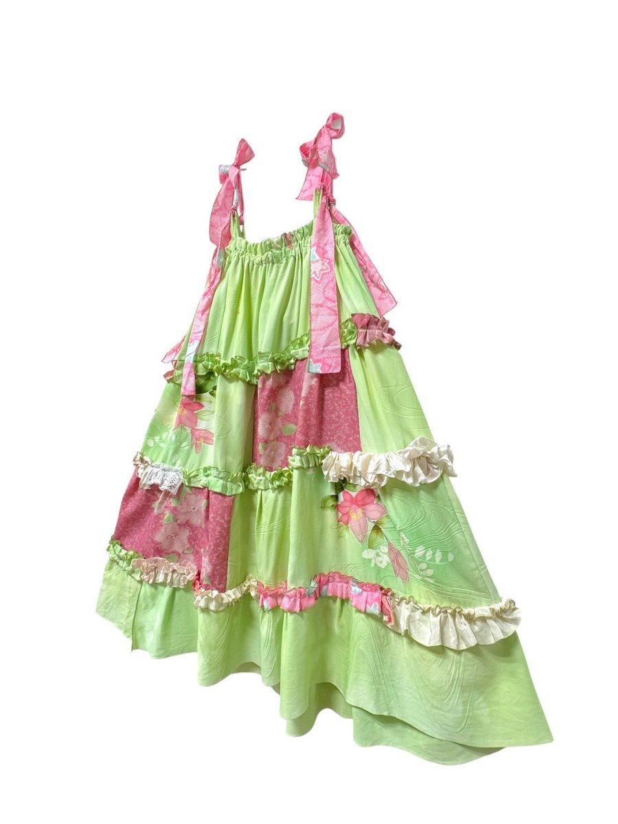 彩　着物リメイク♪ 孔雀刺繍のロングワンピース❣️ウエスト100cm迄の方に対応 彩 着物リメイク♪ 鶯色 付け下げから ロングワンピース❣️訳