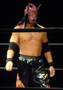 KUMA99099972's tweet photo. プロレスラー名鑑　No1197！                                         
K-ness！
1995年みちのくに入門⇒96年デビュー、同年レッスル夢ファクトリーに移籍⇒99年闘龍門JAPANに移籍⇒05年椎間板ヘルニアのため長期欠場⇒以後中心選手として活躍⇒22年に引退
＃Kness
＃プロレスラボ https://t.co/WABtvR1rkh