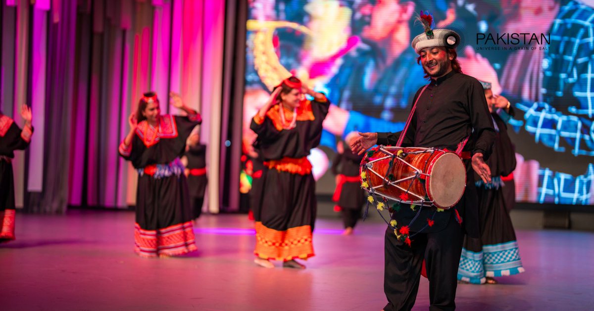 Pakistan’s Independence Day at Expo 2025 Osaka and Pakistan Embassy Tokyo marked the country’s Independence Day with a vibrant blend of cultural performances, elegant fashion, and a clear message about Pakistan’s economic and creative potential.  (1/2)