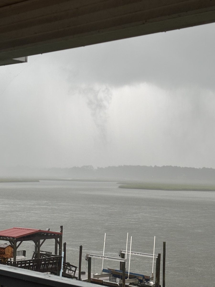 Shaylene Bell captured a possible waterspout late this afternoon near the Shallotte River at the Intercoastal Waterway in Brunswick County. #WECTwx #ILMwx #ncwx