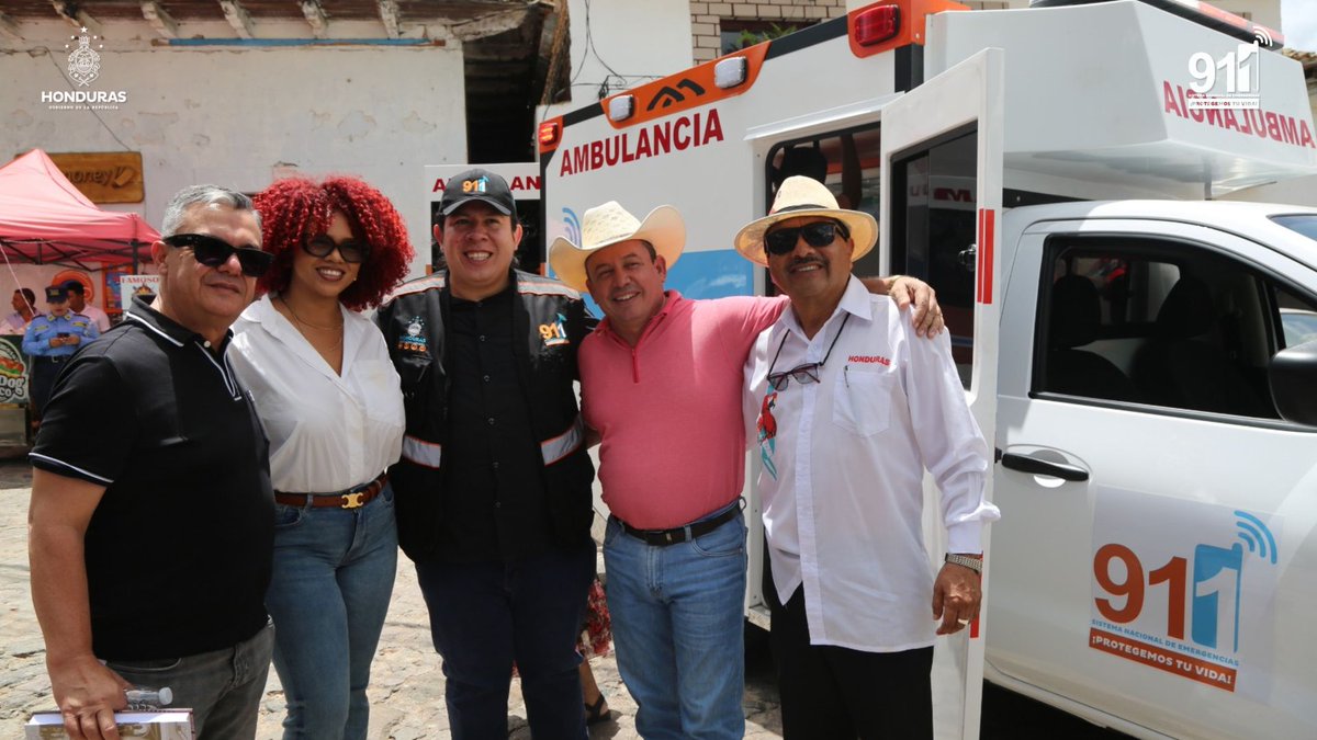 911Honduras's tweet photo. 🔴 Yuscarán, El Paraíso, avanza con el Proyecto Seguridad al 100

Gracias al compromiso de la presidenta @XiomaraCastroZ con la seguridad y la atención de emergencias, el 911 inauguró cámaras de videovigilancia y un despacho de UREM https://t.co/W2lf50eIun