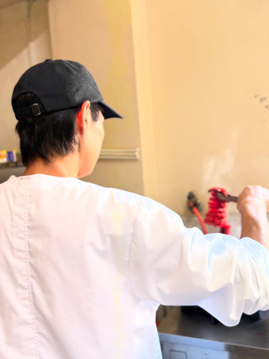 ただいま出来上がりました🦑ご来店お待ちしております。
【お盆の営業について！】　令和７年
お盆期間中は通常営業いたします。7:00〜17:00「普段はなかなか来られない！」という方も、この機会にぜひ足をお運びくださいませ、皆様のご来店お待ちしております。