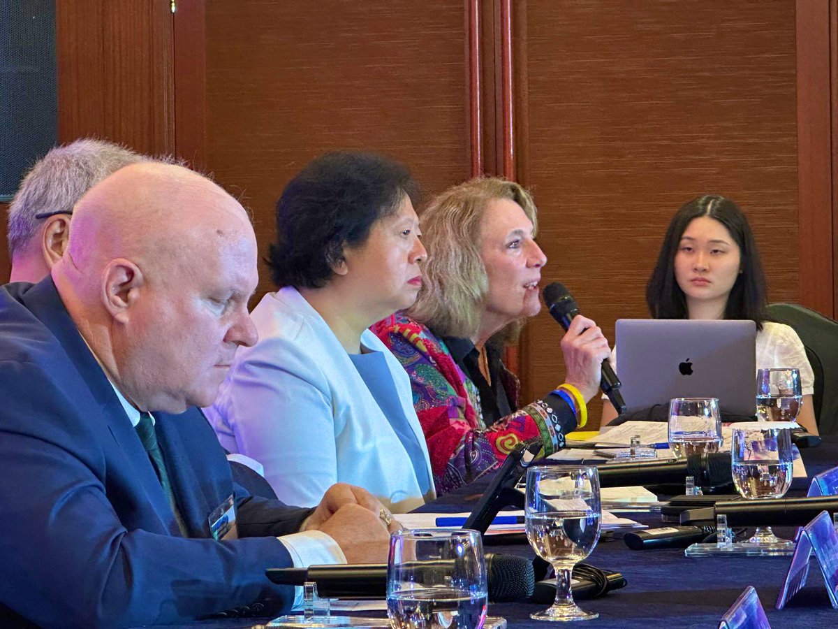 #Day2 2025 International Forum on One Korea 💪🏾
Roundtable Session IV “Role of Northeast Asia and USA in Supporting A Free and Unified Korea”

Global perspectives on reunification &amp; peace — reminding us that peace in #Korea is a global responsibility. #Korea80 #KoreanDream