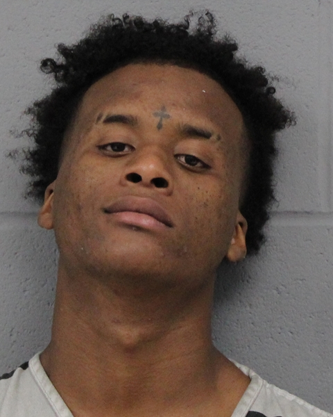AustinJustice's tweet photo. AUSTIN MAN — on three active probations for violent felonies — was just arrested for carrying a gun after probation for two aggravated assaults with firearm.

Since 2021:
• 2 aggravated assaults w/ firearm — no convictions, deferred both times
• 3 evading arrests in vehicles
• Organized theft ($2,500–$30k), burglary, drugs, thefts
• Multiple probation violations
• Theft & fleeing in Wilco — both dismissed

4 years. Multiple counties. Felonies reduced or tossed.
Now another gun case — still no felony conviction for violence.

Now, age 20, he’s booked on 5 charges — the gun case plus three separate motions to revoke felony probations. Bond set at $60K, for now.