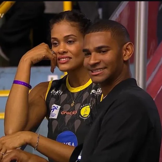 eu servi tanto entreterimento na aula apenas com reações faciais