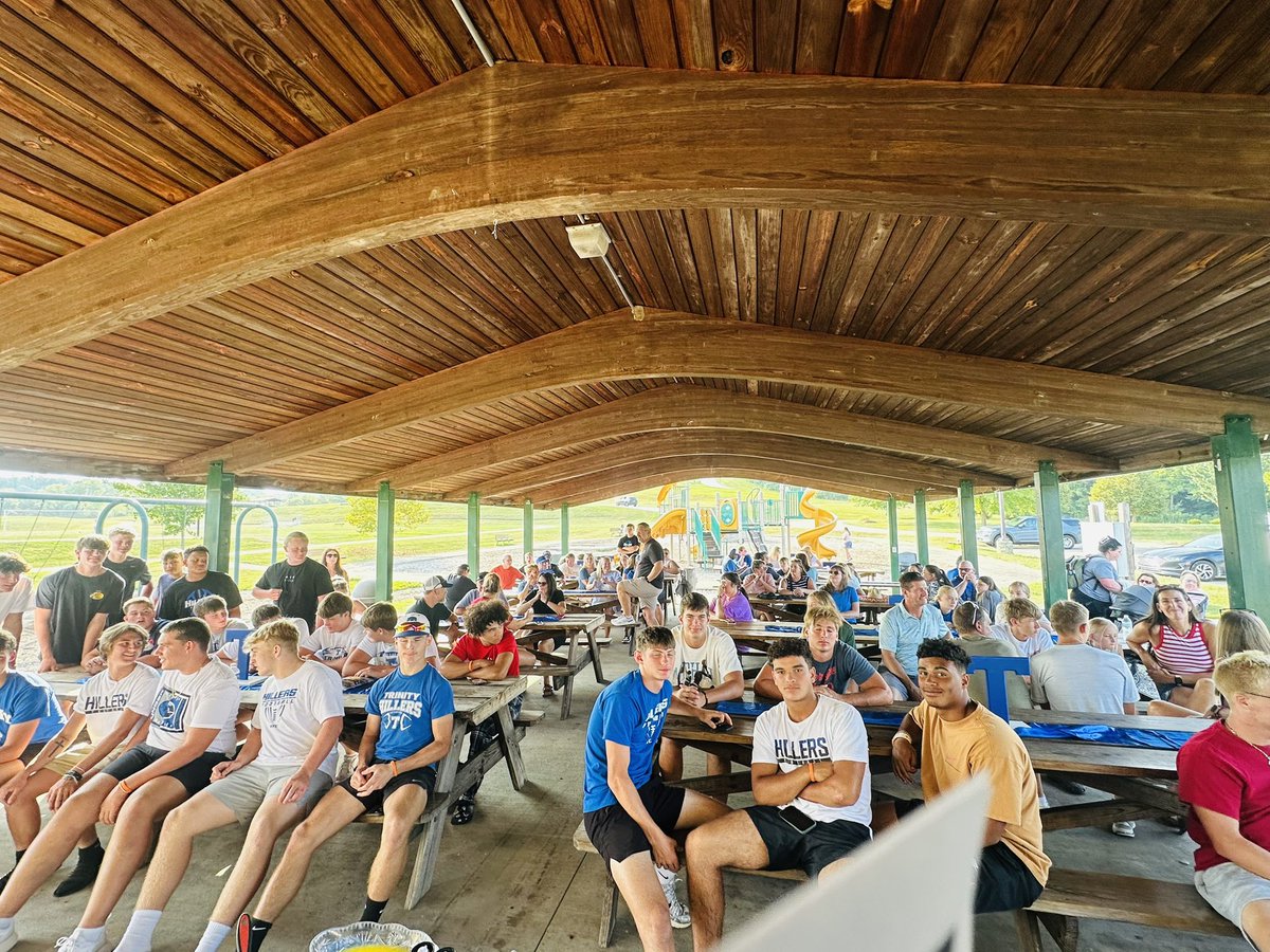 Trinity Hillers Varsity Football tweet media