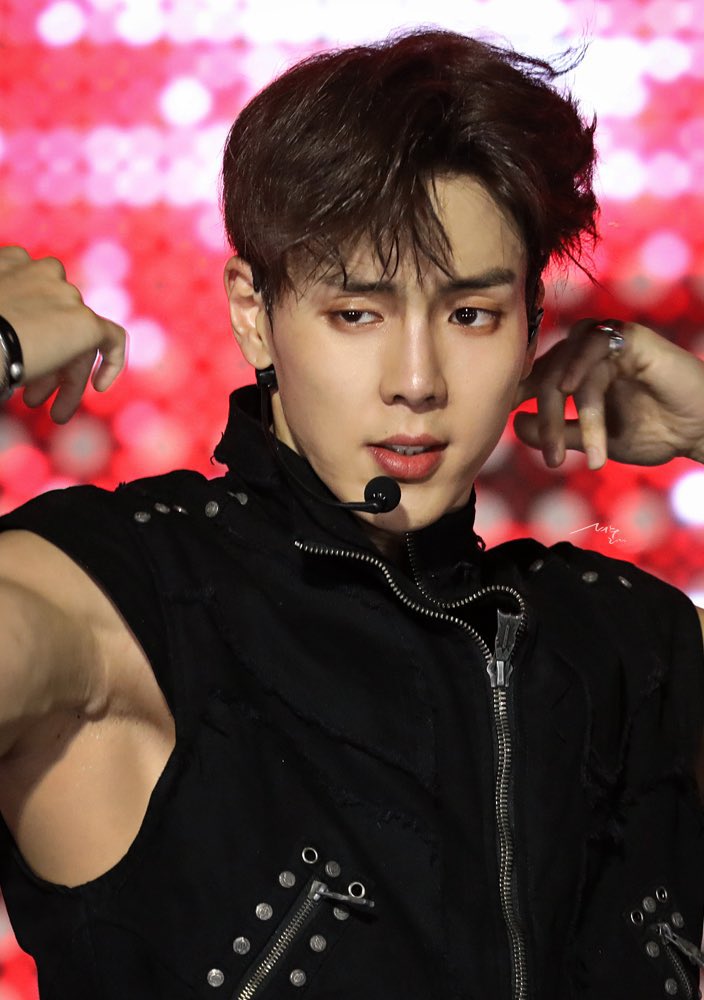 merona618's tweet photo. 셔누 덕질 얼마나 더 재밌어질지 감도안옴 https://t.co/Tj4GdjSqKc