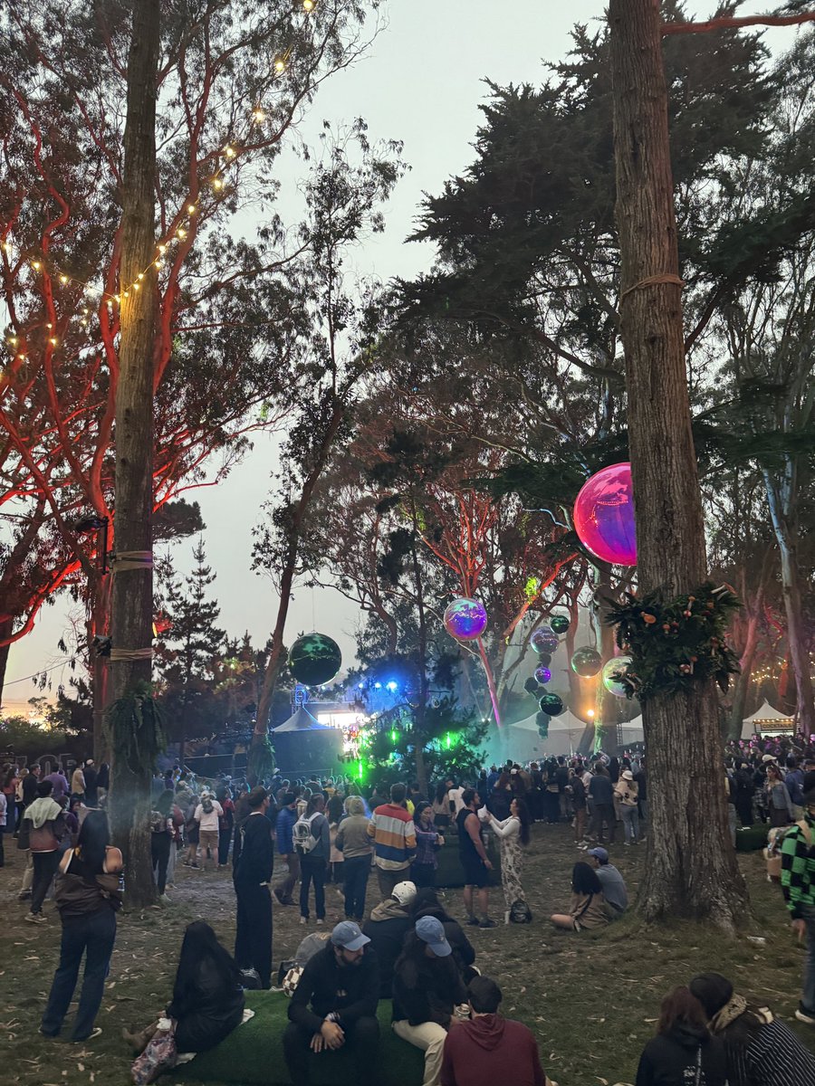 n0destination's tweet photo. my first outside lands <<33 finally got to see gesaffelstein after a year of waiting, which was everything 😭😭 saw fcukers, marina, thundercat, doechii, 2hollis, jamie xx, wallows, and ca7riel &amp; paco amoroso. I LOVE MUSICCCCCCC https://t.co/wASNwcpy42
