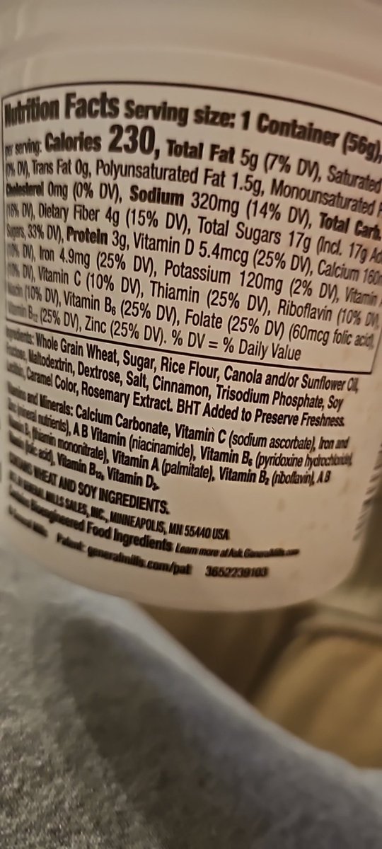Cinnamon toast crunch less calories than a banana nut muffin