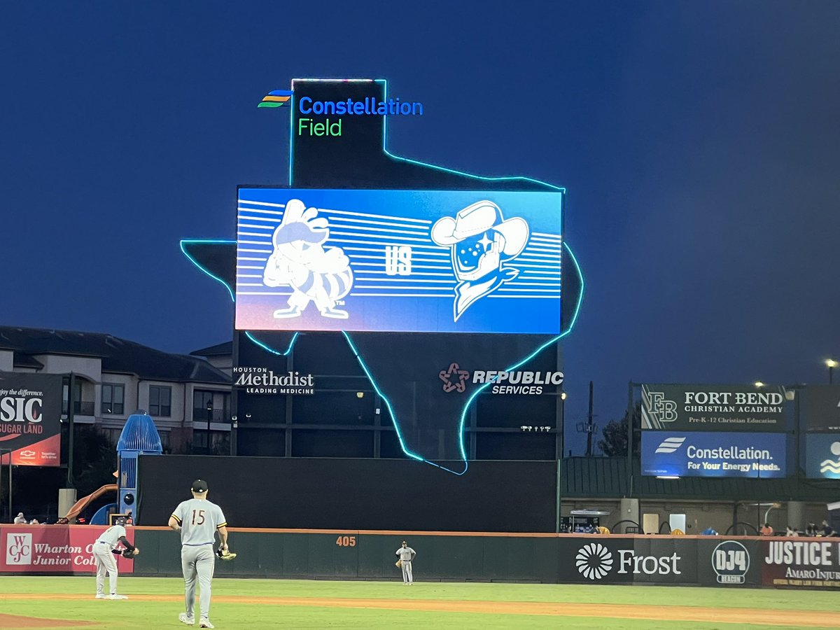 4017Crimson's tweet photo. Road trip coming to an end Game 6 out of 7 @SLSpaceCowboys #2025baseballtour https://t.co/wTzhym8ax1