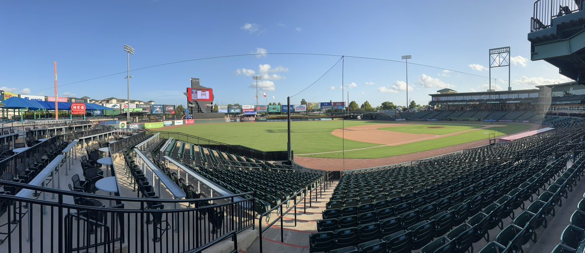 4017Crimson's tweet photo. Road trip coming to an end Game 6 out of 7 @SLSpaceCowboys #2025baseballtour https://t.co/wTzhym8ax1