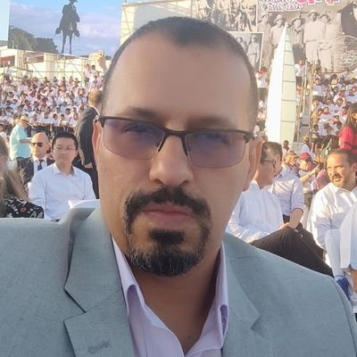 Melquisedec Torres (@melquisedec70) on Twitter photo Este es <a href="/OscarMunozG/">Oscar Iván Muñoz Giraldo</a> el "Encargado de Negocios a.i." de la embajada de Colombia ante Nicaragua, que firmó los documentos OFICIALES del Estado colombiano para proteger en ese país al prófugo corrupto Carlos Ramón González.
Es un sociólogo antioqueño nombrado desde noviembre de Este es <a href="/OscarMunozG/">Oscar Iván Muñoz Giraldo</a> el "Encargado de Negocios a.i." de la embajada de Colombia ante Nicaragua, que firmó los documentos OFICIALES del Estado colombiano para proteger en ese país al prófugo corrupto Carlos Ramón González.
Es un sociólogo antioqueño nombrado desde noviembre de