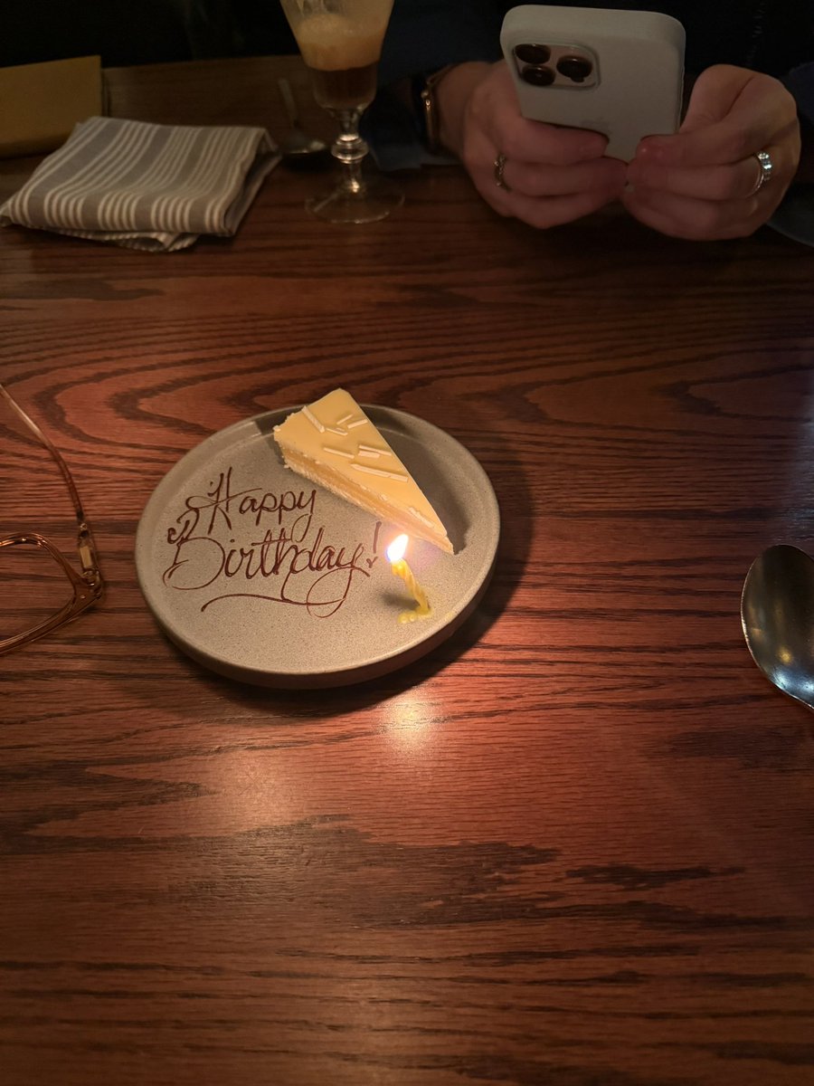 IAmTheVisual_'s tweet photo. Bday dinner at #Proxi w my fav…Frank! 🖤
(1st a Whitney Houston bday party…and now this haha! I love you @HRHPrinceFrank 🖤🖤🖤)
#WestLoopIsTheBestLoop https://t.co/wJZZ7sIM6I