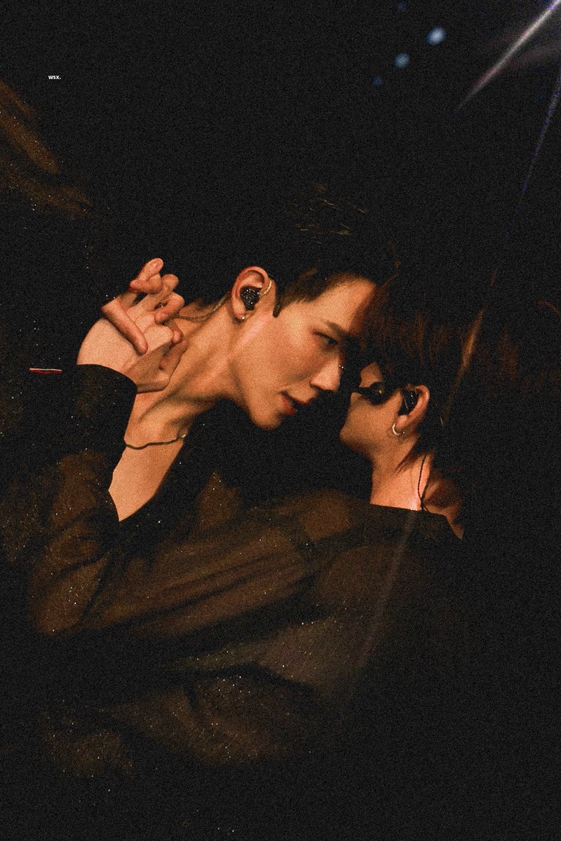 CHOMPUTRIPLES's tweet photo. 𝓔𝔂𝓮𝓼 𝓽𝓱𝓪𝓽 𝔀𝓱𝓲𝓼𝓹𝓮𝓻 𝓾𝓷𝓽𝓸𝓵𝓭 𝓼𝓽𝓸𝓻𝓲𝓮𝓼. 

#JuniorMarkFanconD2 
#JuniorMark #junniorrs #markjrtn https://t.co/aL3lTbHMq9