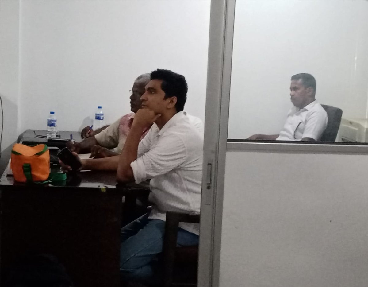 PrasadPolitixLK's tweet image. Yesterday I visited and observed the Mirigama Pradeshiya Sabhawa to review its operations, services, and the needs of the local community.

MP Prasad Siriwardana | #ProgressForAll #PrasadSiriwardana #SJBSriLanka #SJBMirigama #SJBGampaha #SamagiJanaBalawegaya #SamagiJanaSandanaya