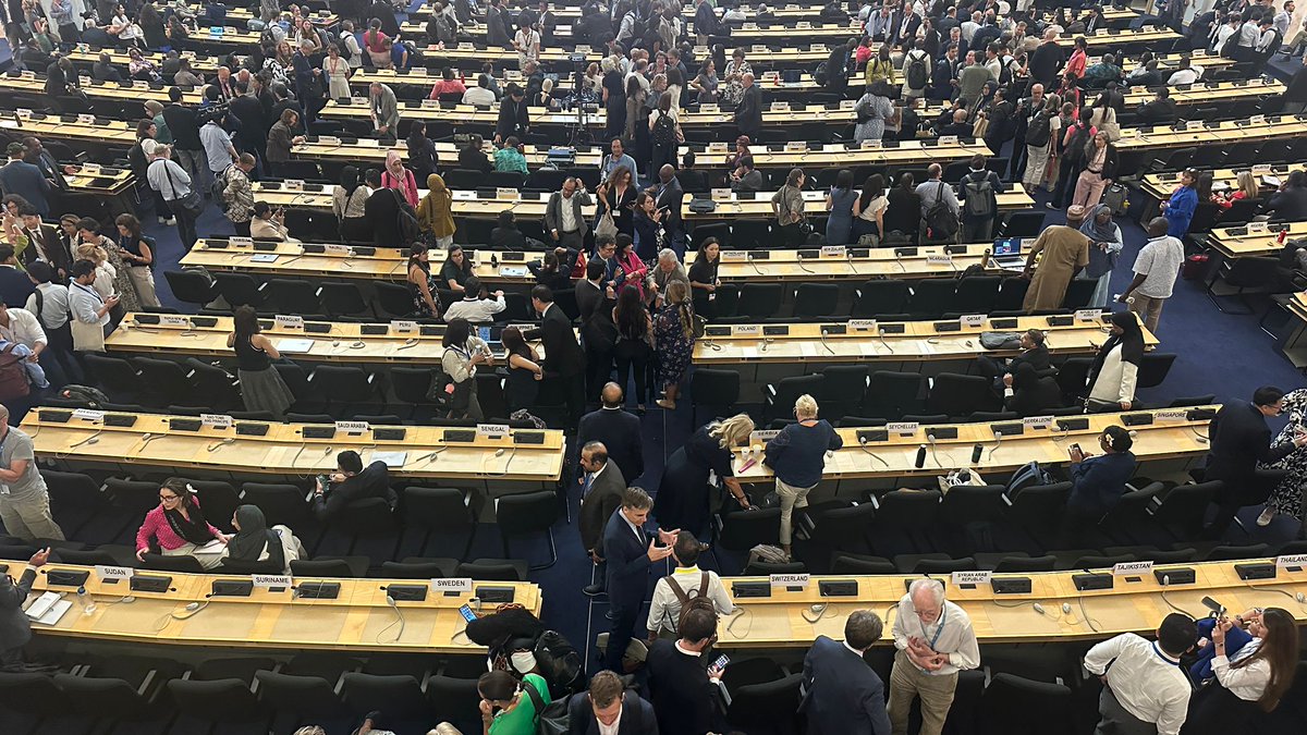 <a href="/IISD_ENB/">Earth Negotiations Bulletin</a> <a href="/Geneve_int/">International Geneva</a> <a href="/CagiGeneva/">CAGI - International Geneva Welcome Centre</a> <a href="/bafuCH/">BAFU - OFEV - UFAM - FOEN</a> <a href="/VilleDeGeneve/">Ville de Genève</a> <a href="/UNGeneva/">United Nations Geneva</a> <a href="/thevonwong/">Von Wong</a> As consultations on the text are still ongoing, the INC Chair adjourns the plenary session, which is scheduled to reconvene on 15 August. #PlasticsTreaty #INC5.2