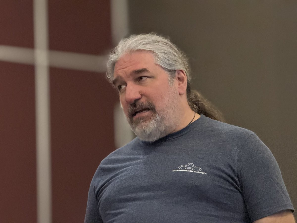 DavidGiard's tweet image. Learning about writing from Ted Neward at #KCDC