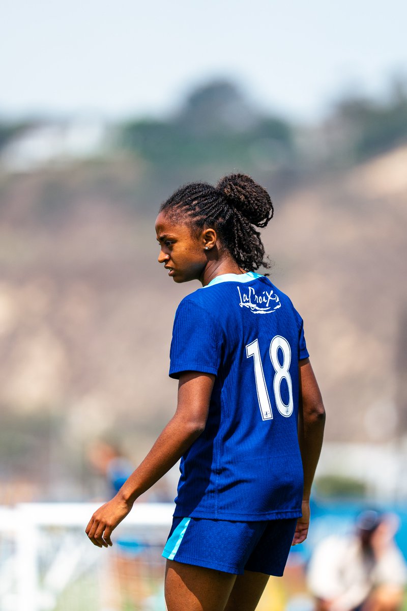 sandiegowavefc's tweet photo. laurina's ready to make waves 🌊 https://t.co/da3UGDwRtP