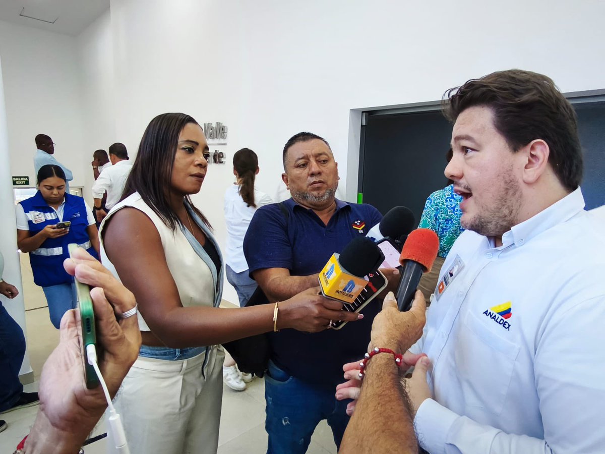 Analdex Colombia (@analdexcolombia) on Twitter photo #AnaldexEnLasRegiones | Nuestro gerente de la oficina Suroccidente, José Fernando Amézquita, fue panelista en el foro de la <a href="/CGR_Colombia/">Contraloría General de la República de Colombia</a> sobre Política Pública Nacional Portuaria. Expuso cómo optimizar la gestión portuaria, alinear instituciones y avanzar en obras clave para #AnaldexEnLasRegiones | Nuestro gerente de la oficina Suroccidente, José Fernando Amézquita, fue panelista en el foro de la <a href="/CGR_Colombia/">Contraloría General de la República de Colombia</a> sobre Política Pública Nacional Portuaria. Expuso cómo optimizar la gestión portuaria, alinear instituciones y avanzar en obras clave para