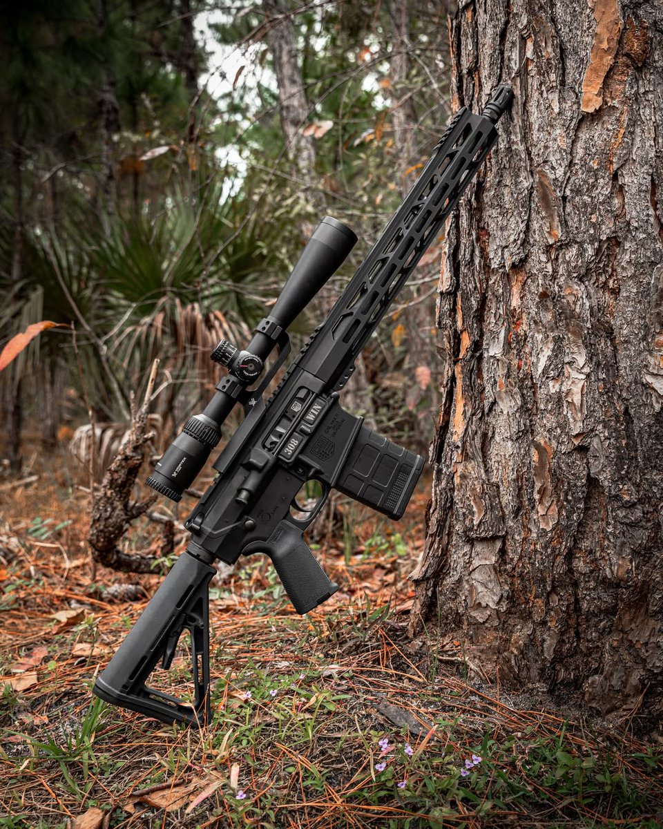 You don’t show up halfway. Neither should your gear. 💪 ow.ly/aspP50WyM10

Photo: @dbfirearms