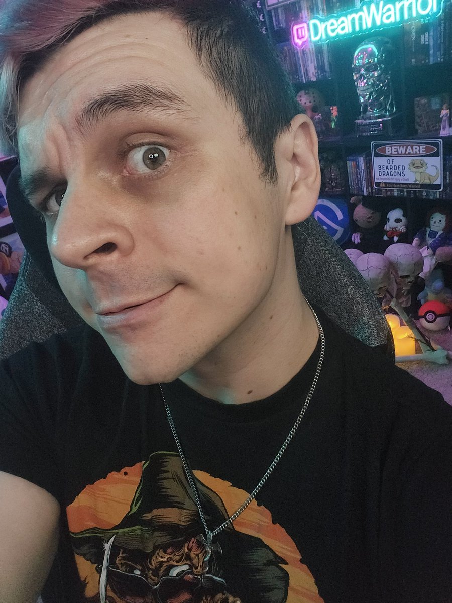 Papers, Please....but Lovecraftian?! What could go wrong?! 😱 I HAS PACKAGES TO OPEN AND DEMONS TO FIGHT! 😱

🔴I'M LIVE!🔴
twitch.tv/dreamwarrior