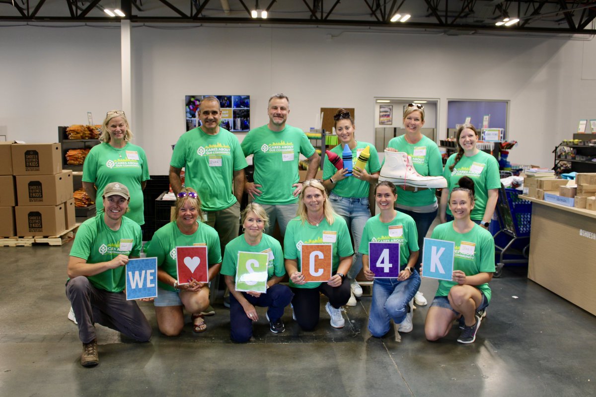 SC4K's tweet photo. 👏🏽The Staff at @clevemetroparks jumped in strong to sort and count donations from #MGKDay Sunday. 📚✏️🖍️🎒They made it through 5 whole pallets! They also hosted a  collection drive for Stuff the Bus. Thank you to SC4K Board Member Matt Hawes and the Metroparks crew!🦁🐯🐻 https://t.co/NS4I1CJ5LQ