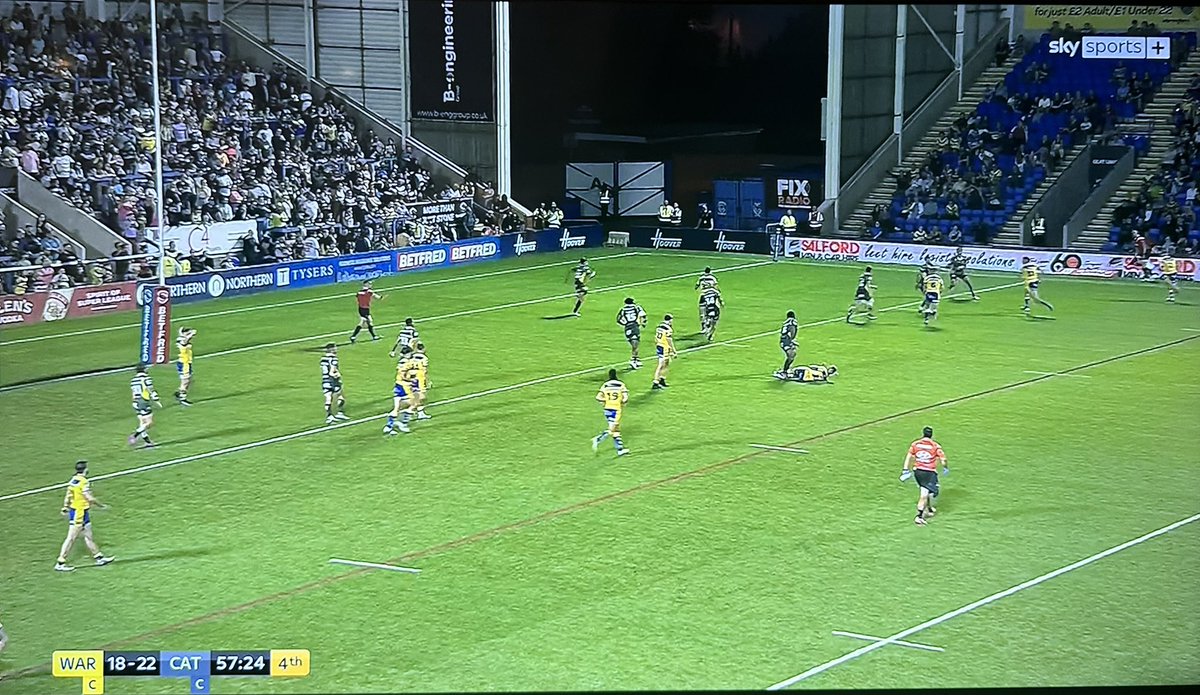 Sports___360's tweet photo. 🏉A much needed win for our partners @WarringtonRLFC in @SuperLeague tonight🐺👊

@Betfred, @OfficialSVH, @FixRadioUK &amp; @TuffStuff_UK all on show at the Halliwell Jones Stadium, live on the @SkySports cameras🤌

#RugbyLeague #SuperLeague #EveryAngleCovered https://t.co/0Ol5C1HAtl