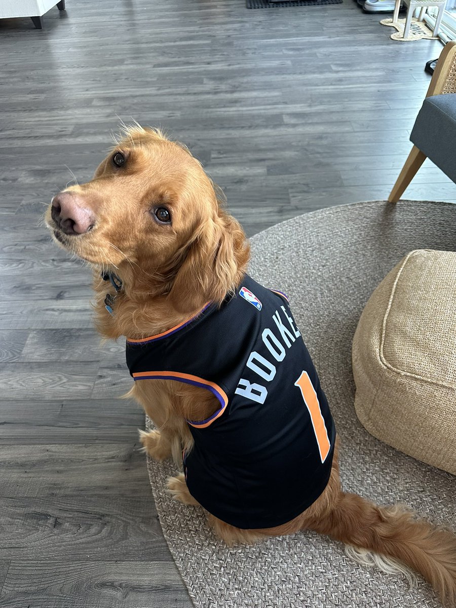 caeseyng's tweet image. 💜🧡