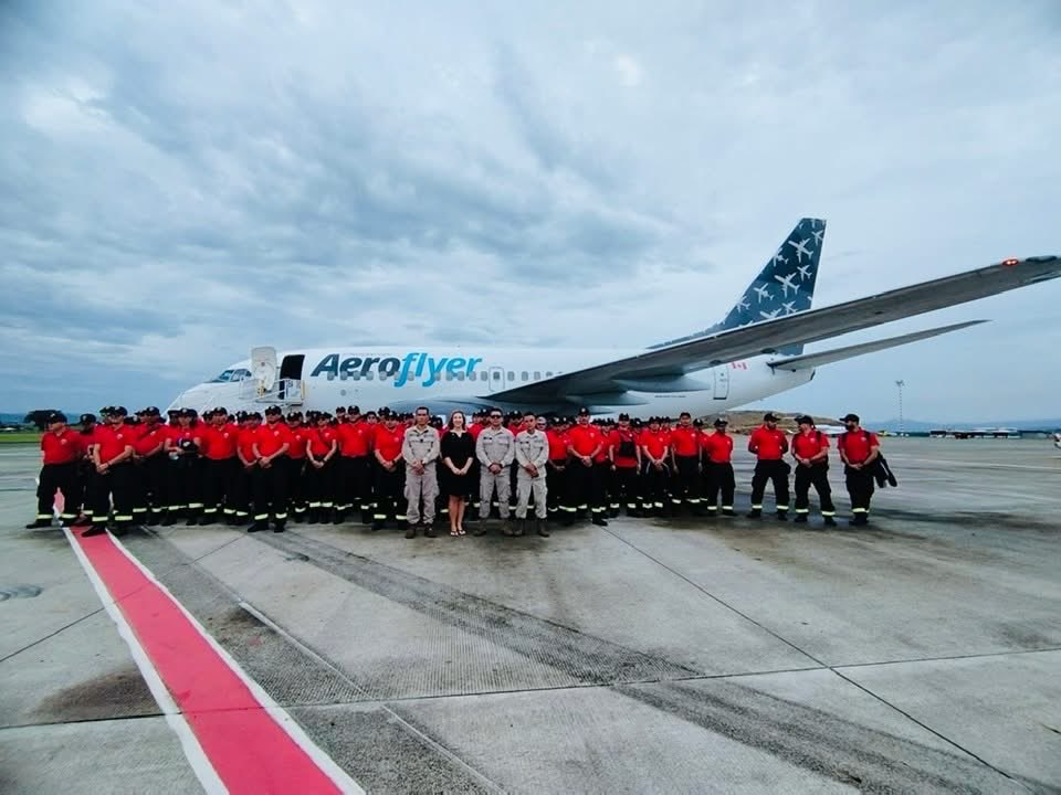 John Ivison (@ivisonj) on Twitter photo Costa Rica has sent 102 firefighters - Los Bomberos - to fight wildfires in Canada. Thank you Costa Rica. Good job, charge d’affaires, <a href="/DanaCryderman/">Dana Cryderman</a> Costa Rica has sent 102 firefighters - Los Bomberos - to fight wildfires in Canada. Thank you Costa Rica. Good job, charge d’affaires, <a href="/DanaCryderman/">Dana Cryderman</a>