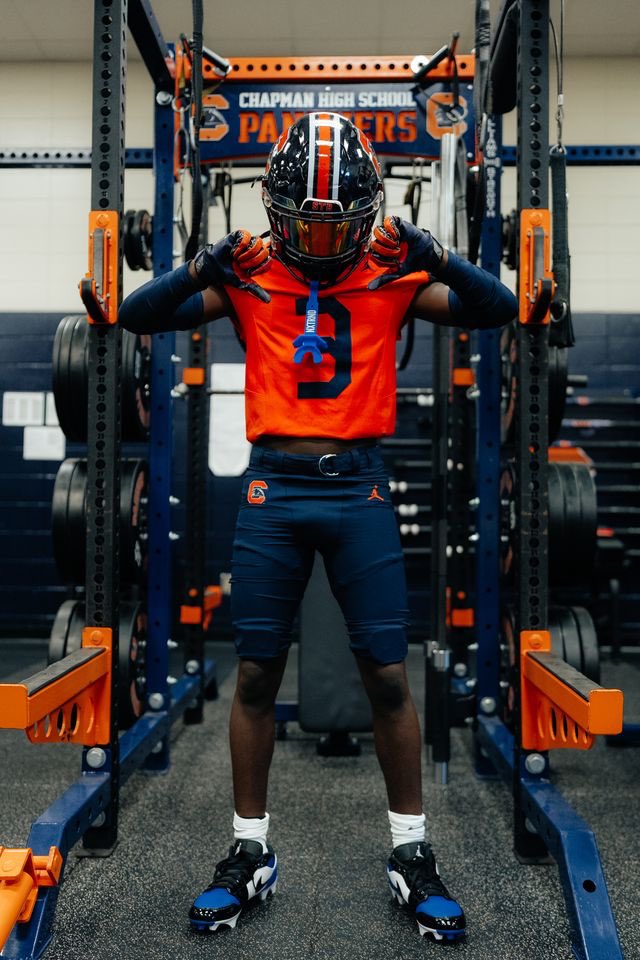 CHSPanthersFB's tweet photo. Jordan brand is officially in Inman, SC!!! Spot The Ball!!! @CoachCab17 @CHS_AthlDept @spartanburgone @UNISWAG https://t.co/ICya7tErC4