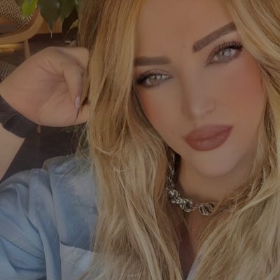 esrasahnglu's tweet photo. #YeniProfilResmi https://t.co/ELxVoAXjDf