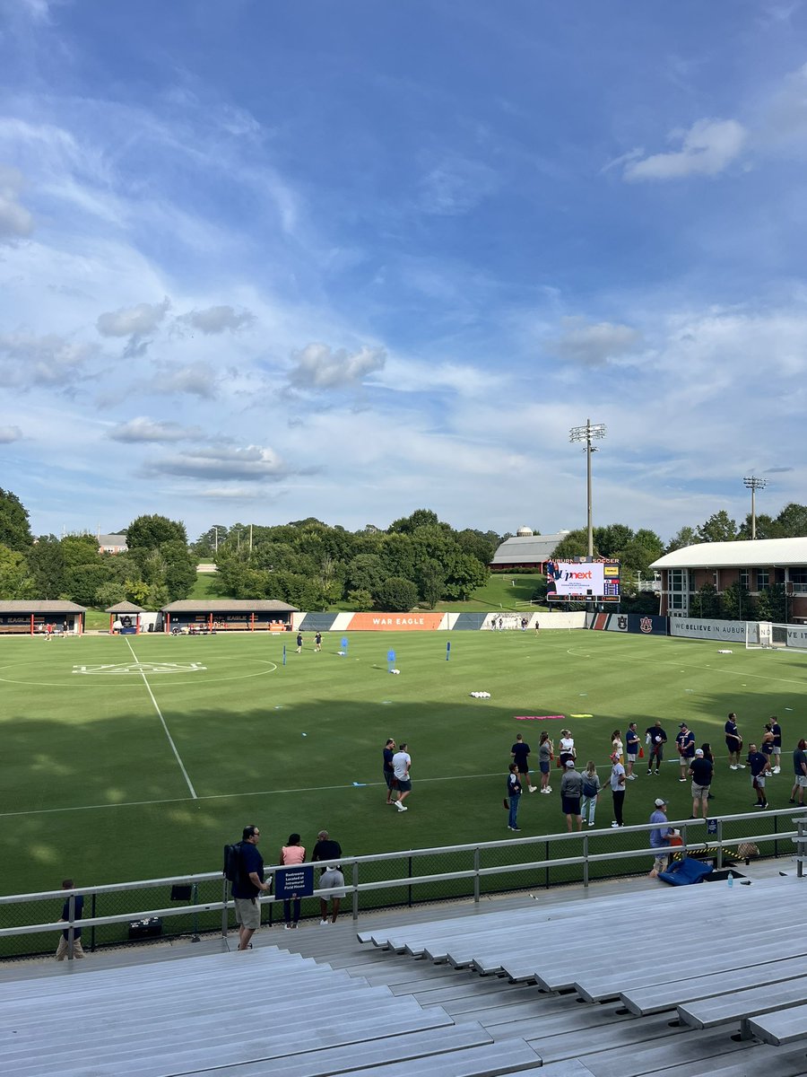 A picture perfect night for #Auburn soccer to kick off the James Armstrong era. <a href="/rkrome2/">Rett Krome</a> and <a href="/gehriggesch/">Gehrig Gesch</a> will have the call live on WEGL 91.1 at 6:20.