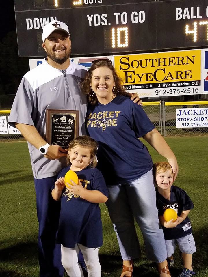 MrsCoachHelton's tweet photo. @TMobile X: @JDfbRecruits
 • Instagram: @jeffdavisfootball
 • Hashtags: #FN5GL &amp; #Sweepstakes
Jacket Pride Memories 
1st win as a head coach! https://t.co/stKZ8g4FFN