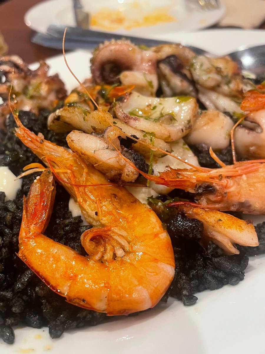 Viva el lujo y quien lo trujo.