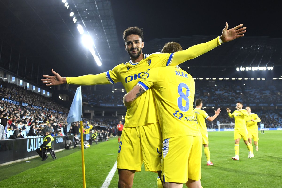 Cádiz Club de Fútbol (@cadiz_cf) on Twitter photo OFICIAL | Chris Ramos cedido a <a href="/Botafogo/">Botafogo F.R.</a>
¡Gracias por todo, Chris!
cadizcf.com/noticias/chris… OFICIAL | Chris Ramos cedido a <a href="/Botafogo/">Botafogo F.R.</a>
¡Gracias por todo, Chris!
cadizcf.com/noticias/chris…