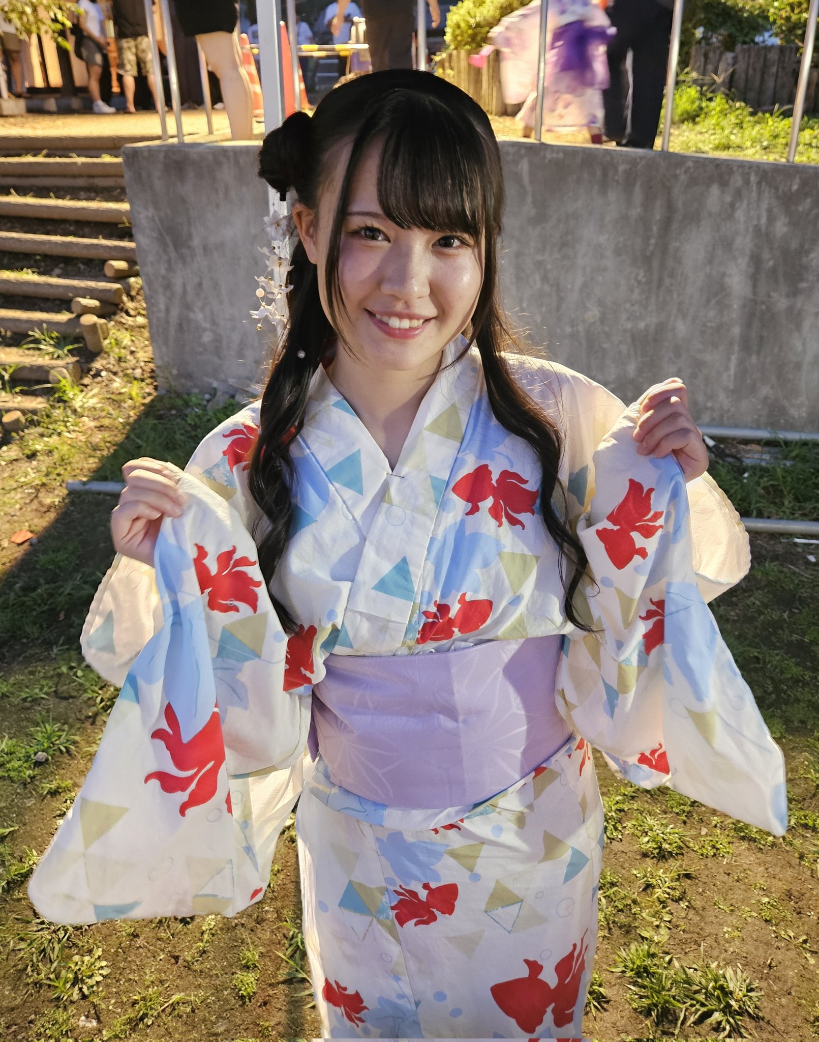H130☆送料込み❣️ 浴衣 4枚 まとめ売り❣️ 即日発送】【浴衣セール】ベージュ地x小花柄浴衣 【浴衣3点