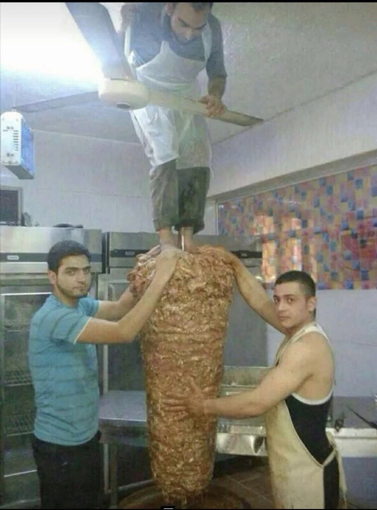 JUANHARDROCK✝️ (@juanhardrock2) on Twitter photo A este , le hacéis una colonoscopia con un zurullo de estos . 
Menudo payaso 🤡🖕🏻 A este , le hacéis una colonoscopia con un zurullo de estos . 
Menudo payaso 🤡🖕🏻