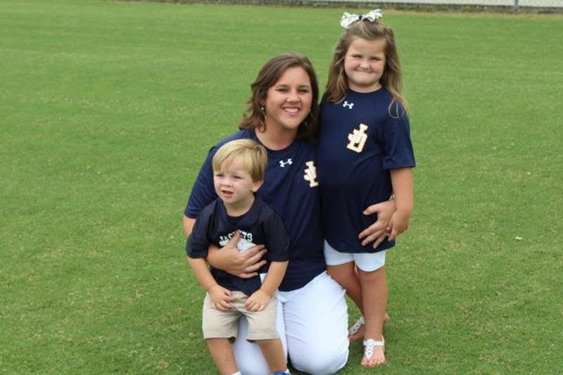 MrsCoachHelton's tweet photo. @TMobile X: @JDfbRecruits
 • Instagram: @jeffdavisfootball
 • Hashtags: #FN5GL &amp; #Sweepstakes
Jacket Pride Memories https://t.co/ibkikZ65d5
