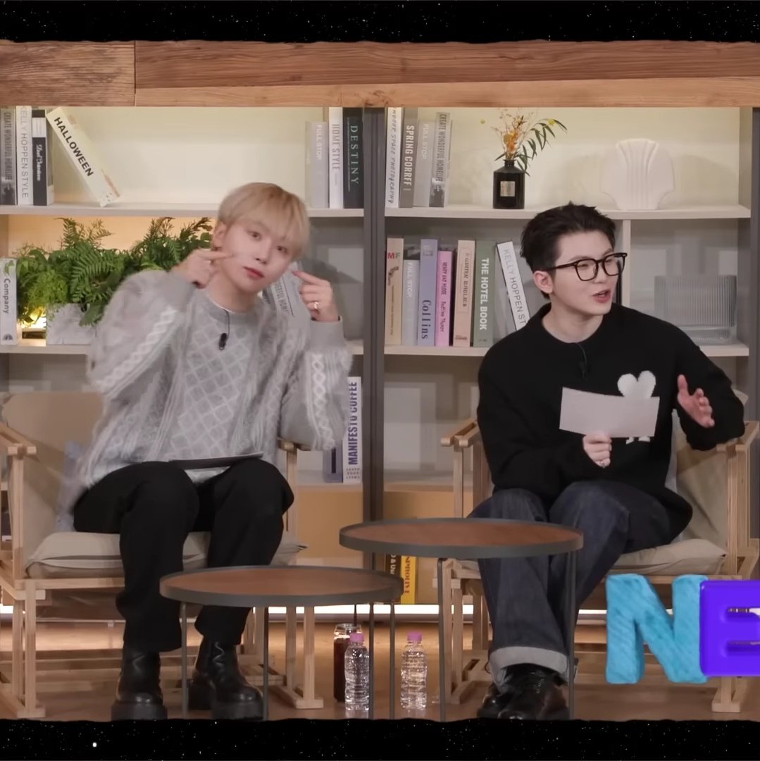 wooboozone's tweet photo. i am gonna be so fed next week with seungkwan and woozi as MCs <3

#WOOBOO #HOONKWAN #우부 https://t.co/Mg9yWqyhwF