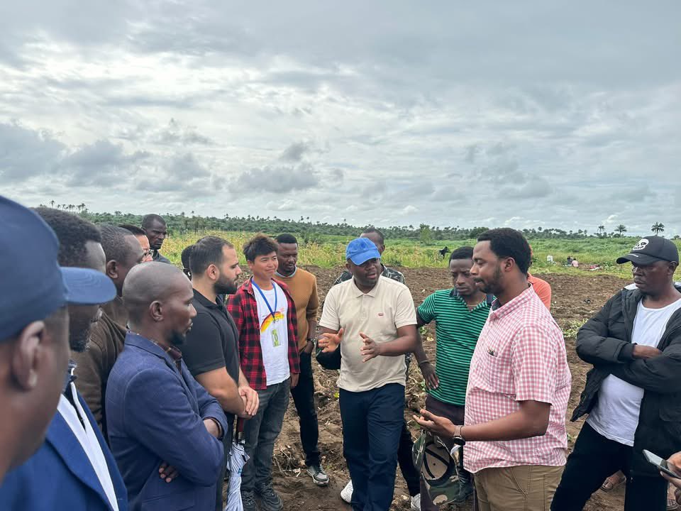 BillySesay's tweet photo. To the glory of God, #MOYA &amp; Future Farms have launched the #AgTech Center of Excellence for Youths at Masiaka #Youth Farm 🌱🇸🇱.
Modern #farming, #climate-smart skills, &amp; jobs for all—including persons with special needs.
Proud to ensure sound #financial management for impact. https://t.co/LDyD523w9E
