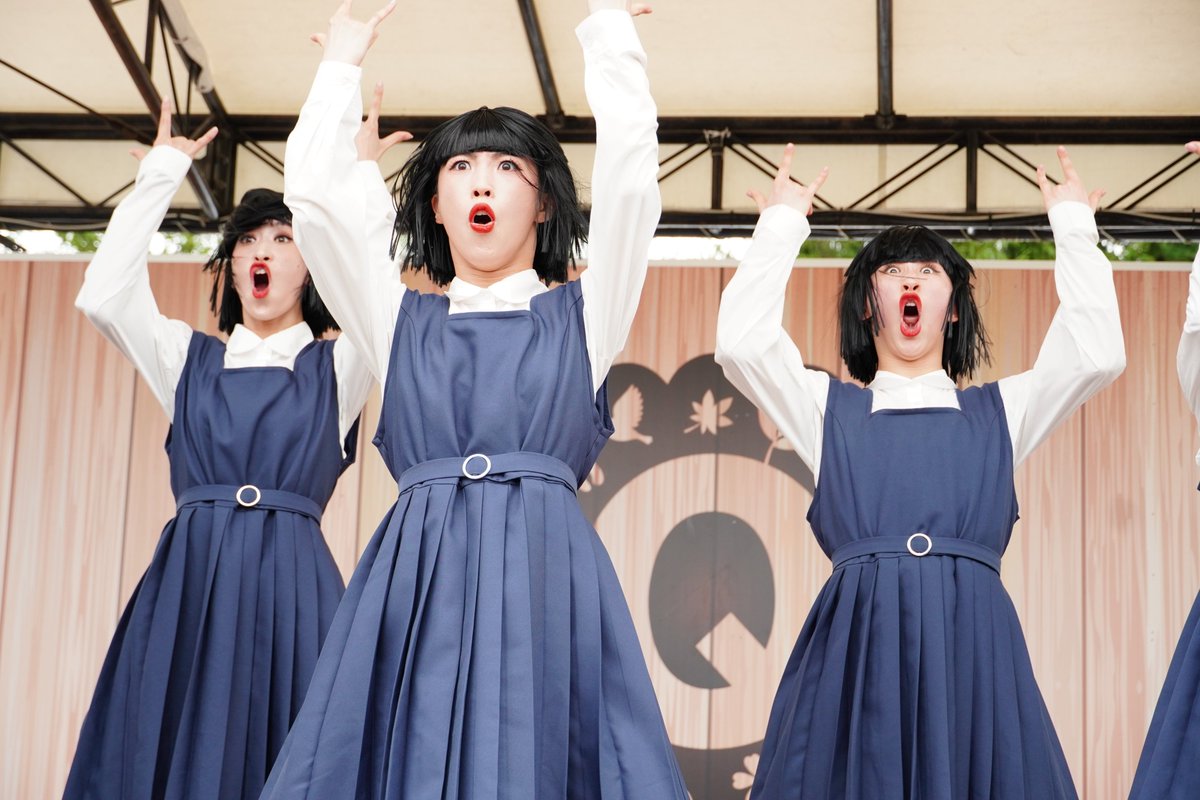 yamadanoodle's tweet image. 20250812＠富士急ハイランド
『富士急おかっぱ計画』
【アバンギャルディ】

こういう変顔でもかっこいい！

#アバンギャルディ 
＃謎の制服おかっぱ集団
＃OKPサイファー
＃富士急おかっぱ計画